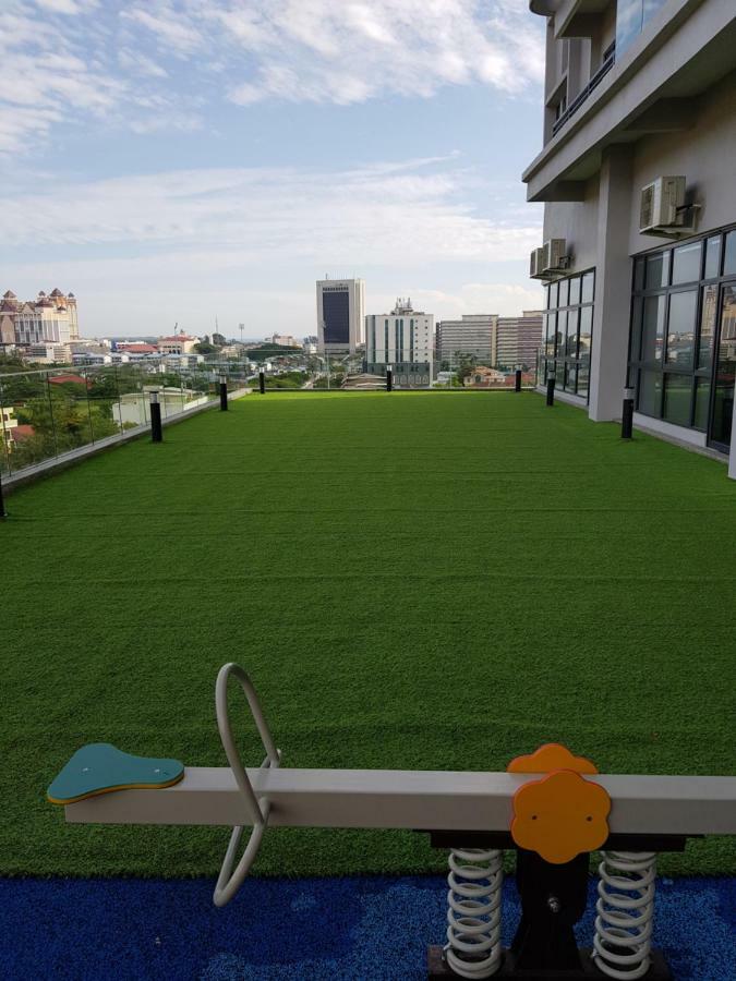 The Executive Seaview 1 At Icon Residence Kuala Terengganu Buitenkant foto
